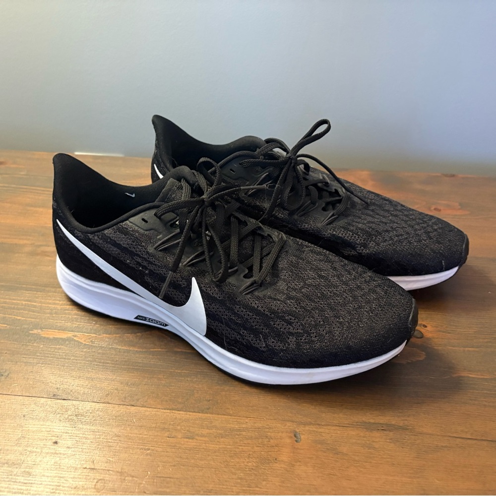 Men’s Nike Zoom Sneakers